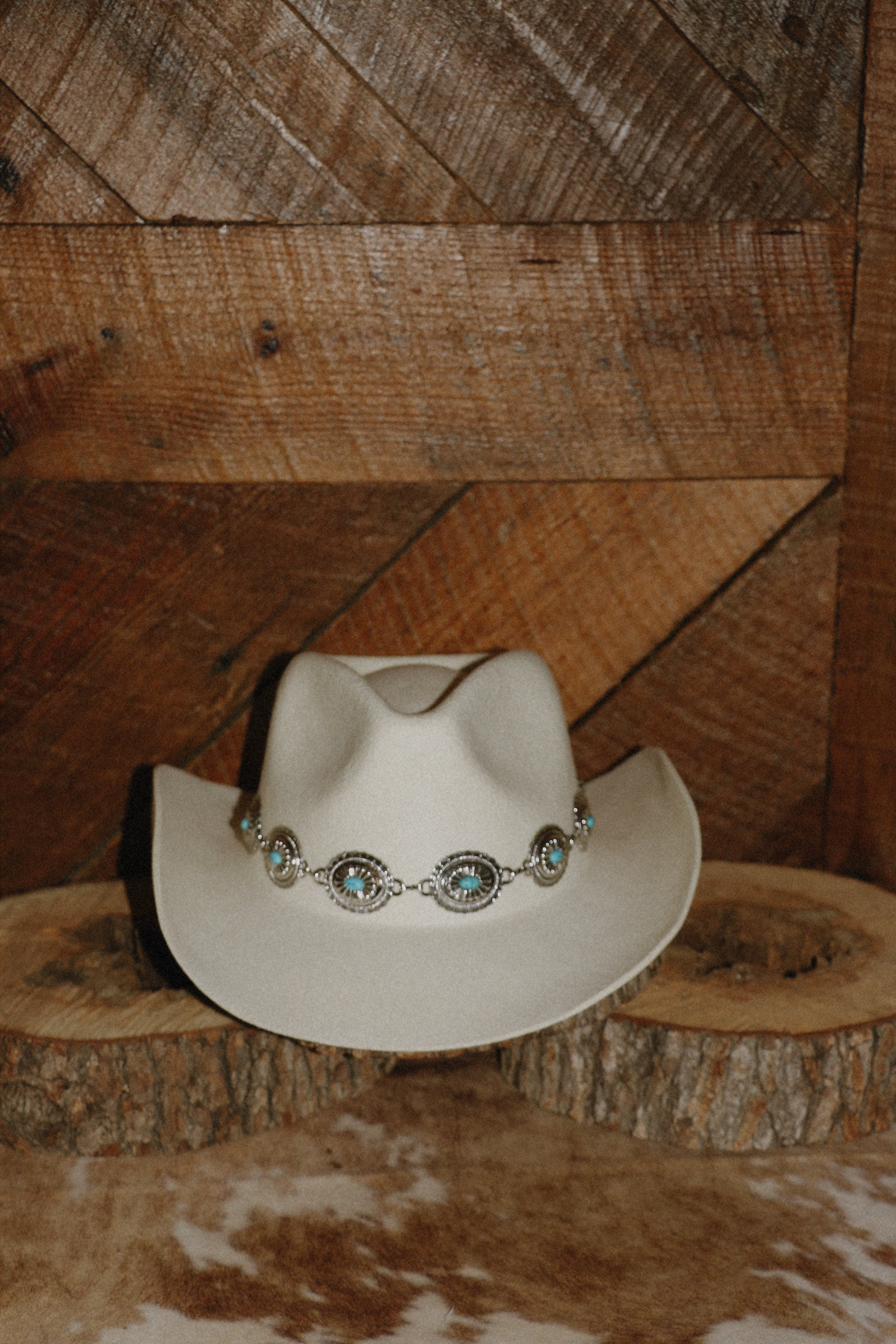Ivory & Turquoise Treasure Cowgirl Hat